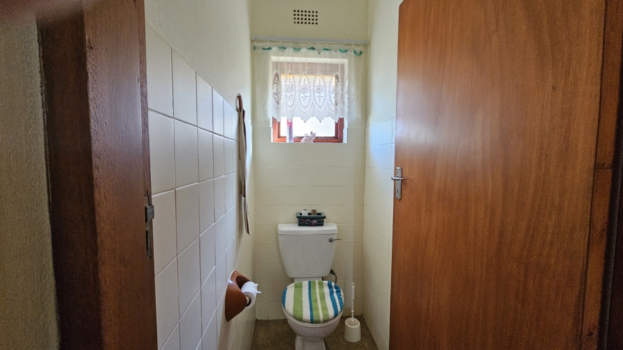 5 Bedroom Property for Sale in Jongensfontein Western Cape
